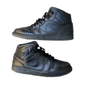 RARE 2016 Nike Air Jordan 1 Retro Mid Black Size 12